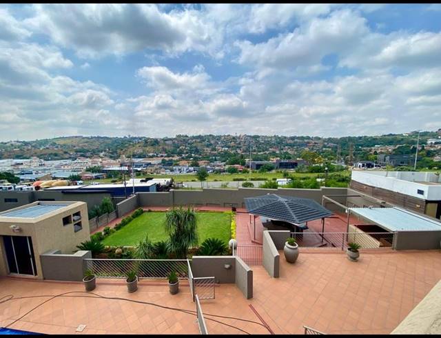 4 BEDROOM HOUSE FOR SALE IN BASSONIA